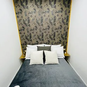 Frank Anthony Appartement